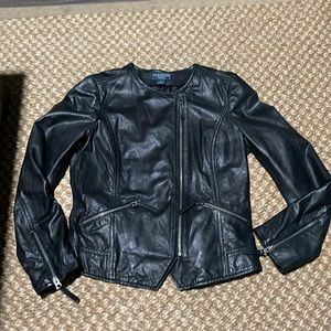 Lucky 🍀 brand m perfect 🤩 condition. Collection